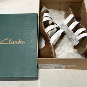 Women’s White Leather Clark’s Sandals